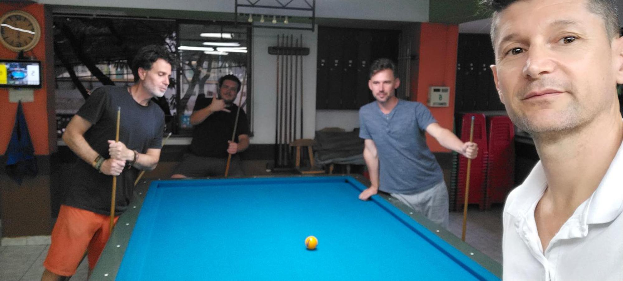 Hostel Metro Floresta Alojamiento Medellin Luaran gambar