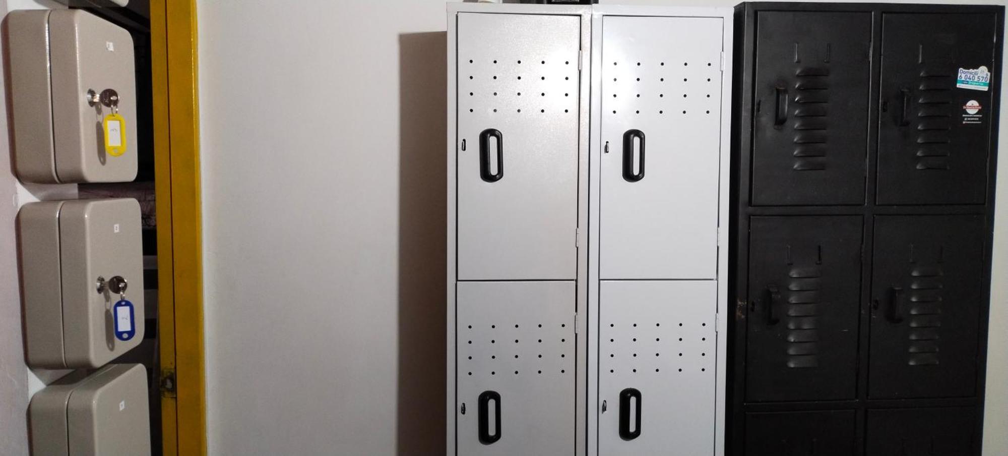 Hostel Metro Floresta Alojamiento Medellin Luaran gambar