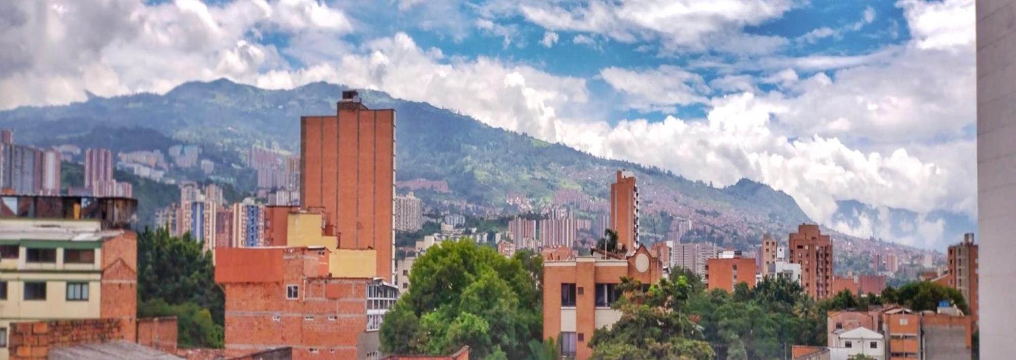 Hostel Metro Floresta Alojamiento Medellin Luaran gambar