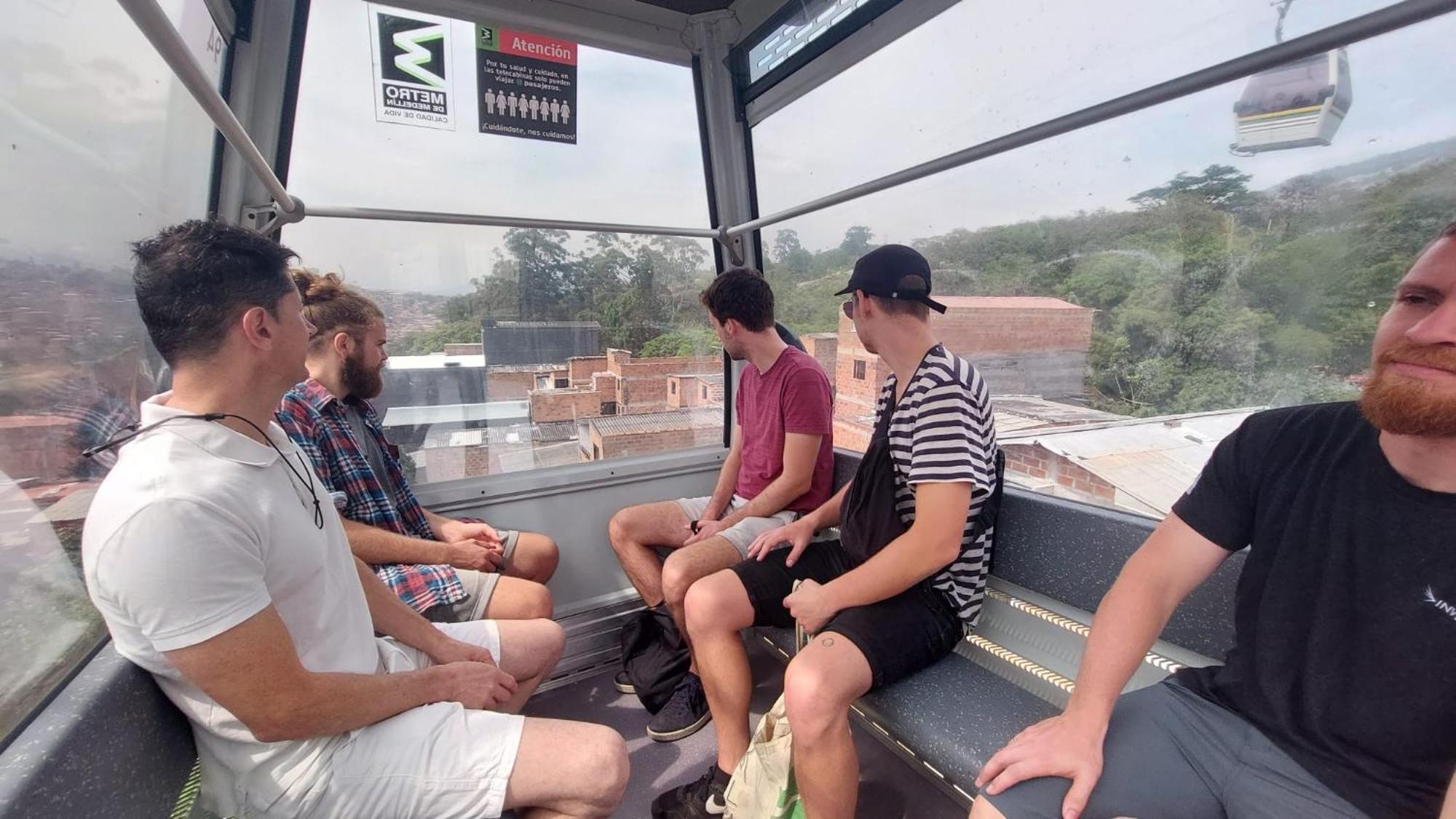 Hostel Metro Floresta Alojamiento Medellin Luaran gambar