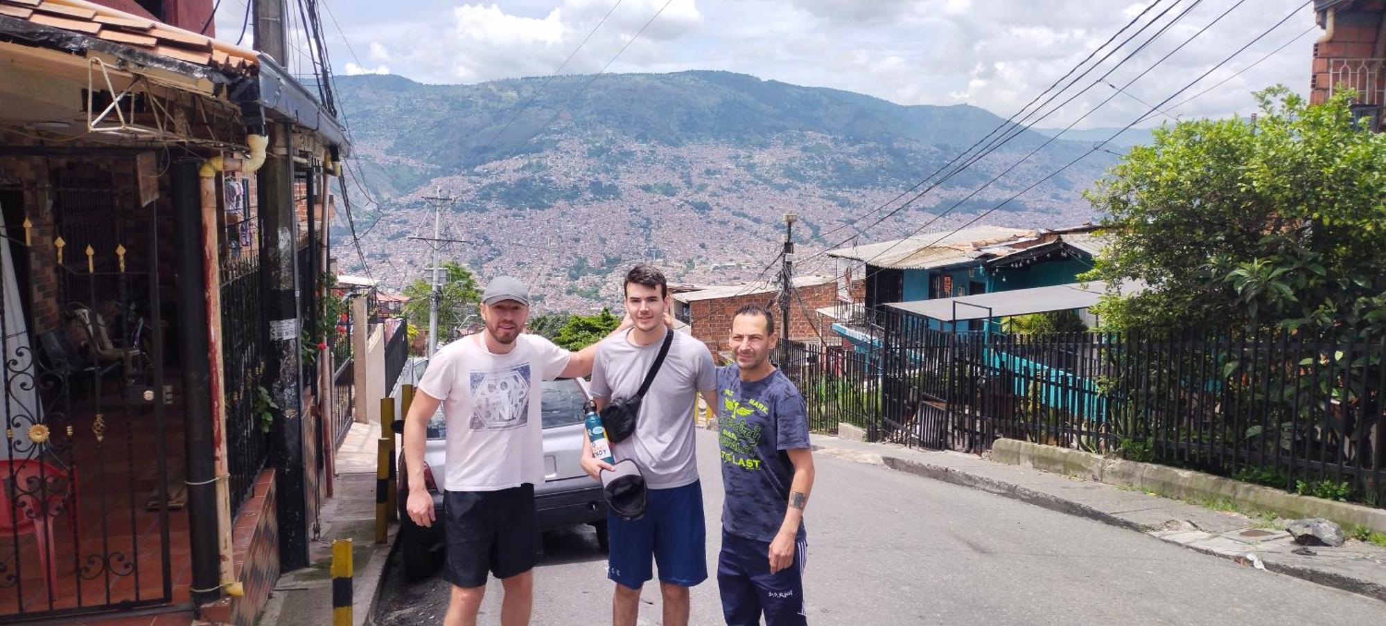 Hostel Metro Floresta Alojamiento Medellin Luaran gambar